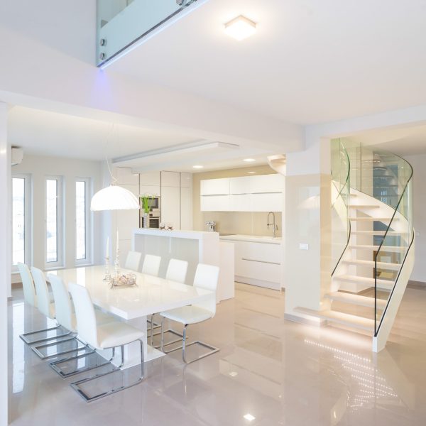 Deluxe Penthouse Apartment with Terrace and Sea View