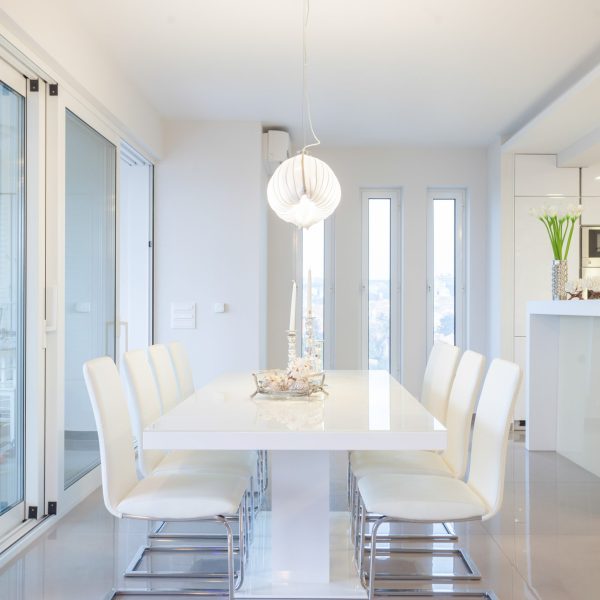 Deluxe Penthouse Apartment with Terrace and Sea View