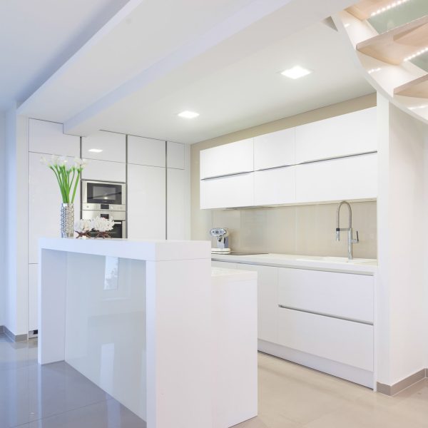Deluxe Penthouse Apartment with Terrace and Sea View